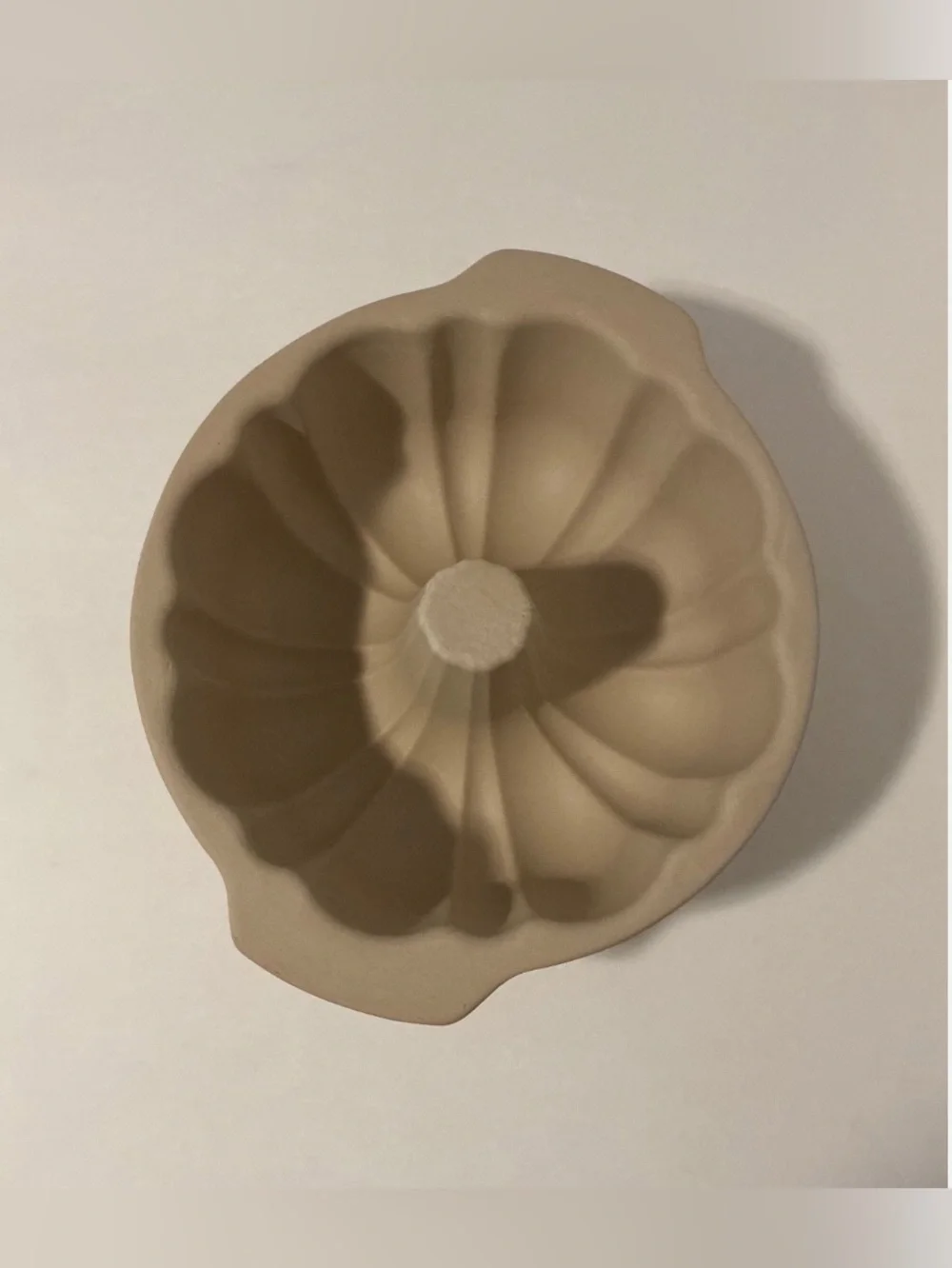 Pampered Chef Family Heritage Stoneware Fluted Bundt Cake Pan Stone Bakeware 10